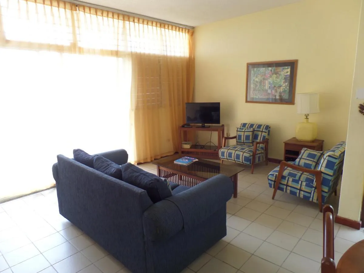 Miramar 6 Bedroom On The Beach Ocho Ríos 0*,  Jamaica