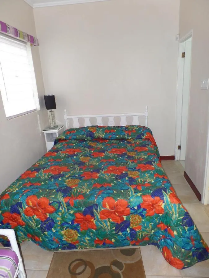 Apartamento Miramar 6 Bedroom On The Beach Ocho Ríos Jamaica