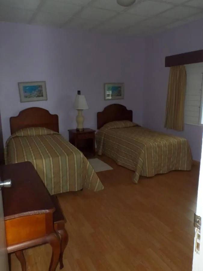 Apartamento Miramar 6 Bedroom On The Beach Ocho Ríos