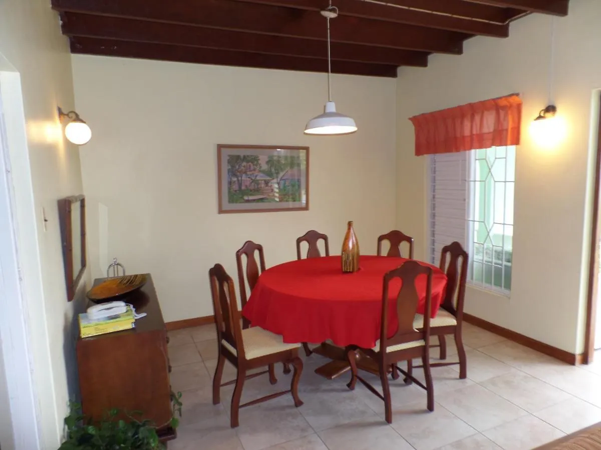 Appartement Miramar 6 Bedroom On The Beach Ocho Ríos