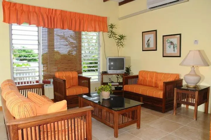 Miramar 6 Bedroom On The Beach Ocho Ríos